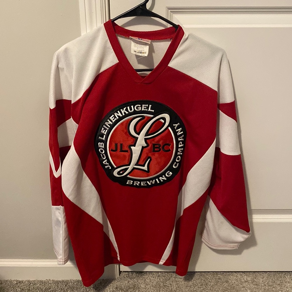 Leinenkugel’s beer hockey jersey